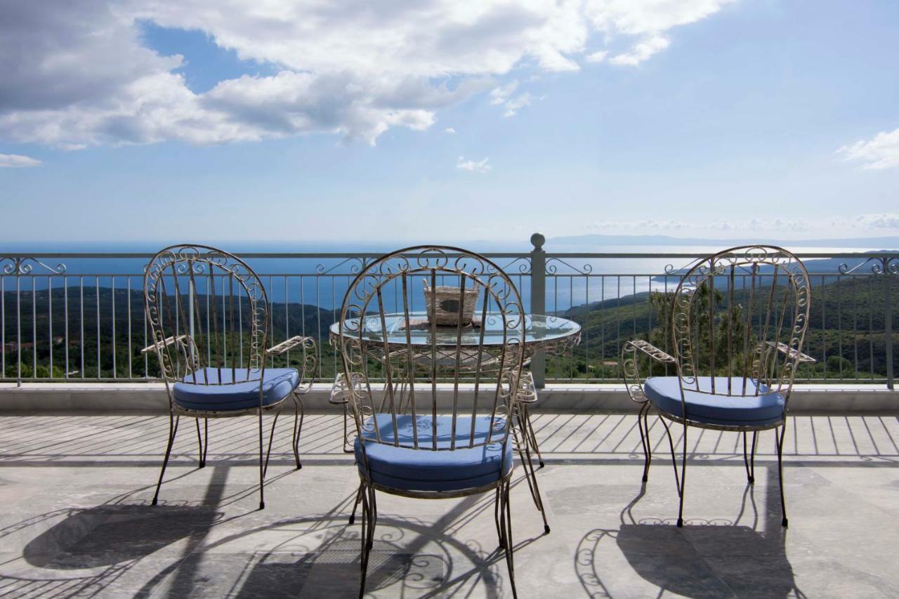 The Balcony Of Mani Tseria Exterior foto