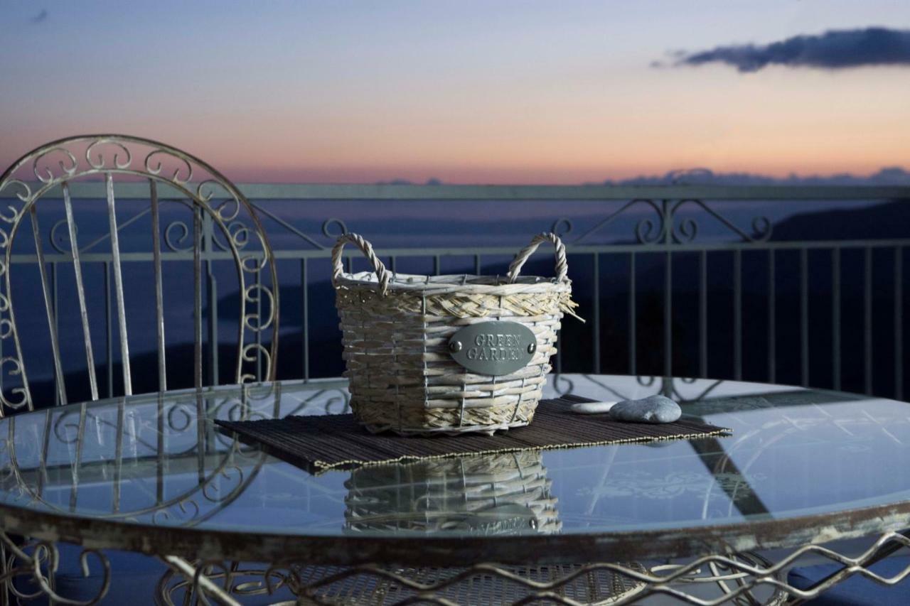The Balcony Of Mani Tseria Exterior foto