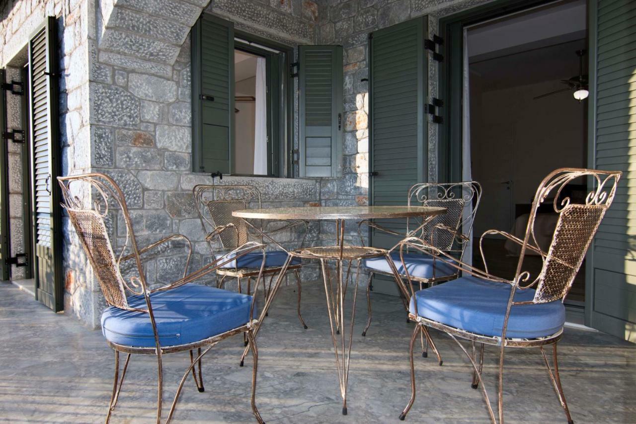 The Balcony Of Mani Tseria Exterior foto